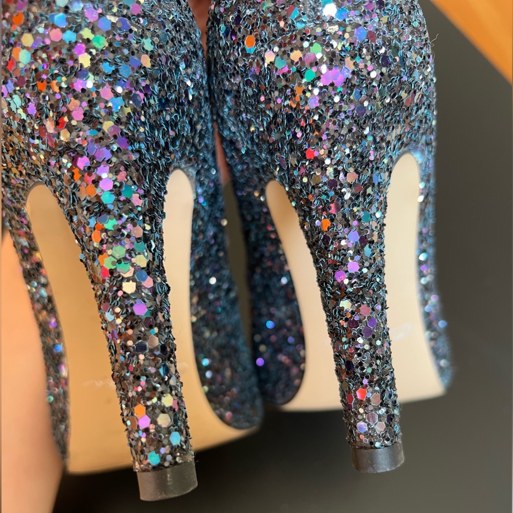 Made in Europe Shiny Hills, Size 7